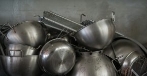 kitchen cookware